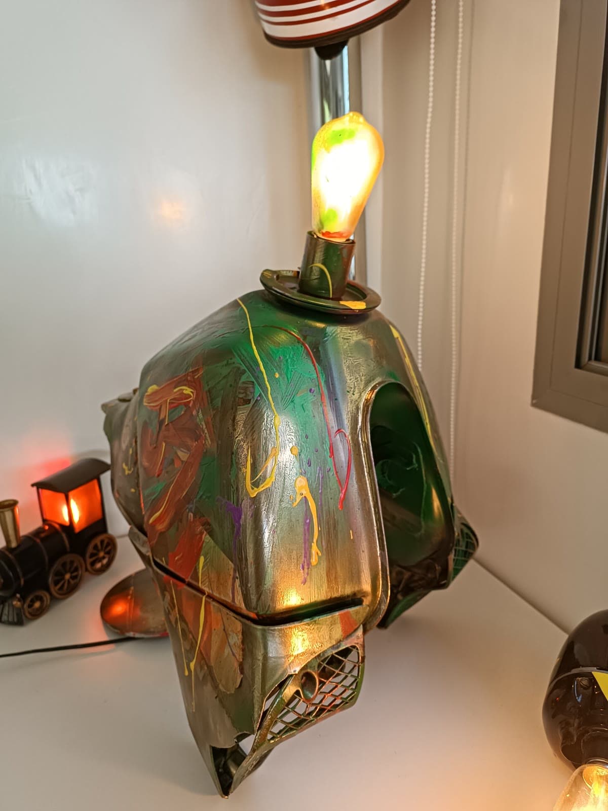 Painted tank lamp