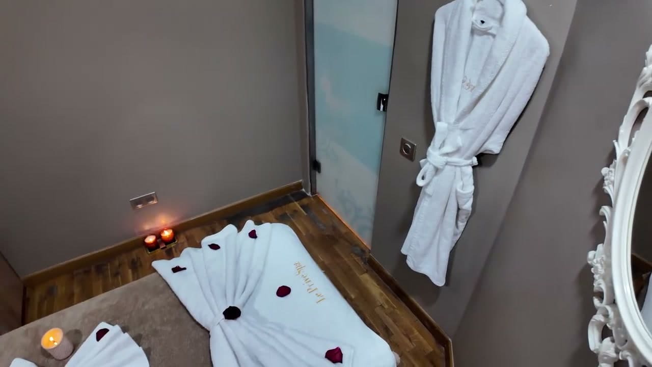 Salle de soin préparée, Le Privé Spa